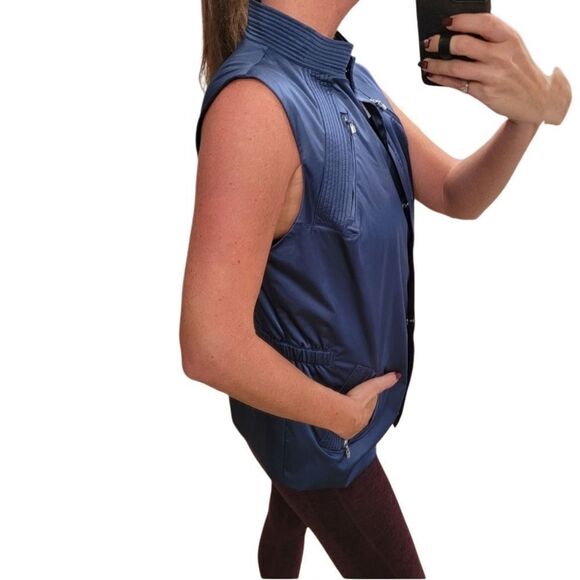 St. John Sport Sateen Nylon Full Zip sleeveless vest relaxed 12 Navy Blue Large - Picture 6 of 15